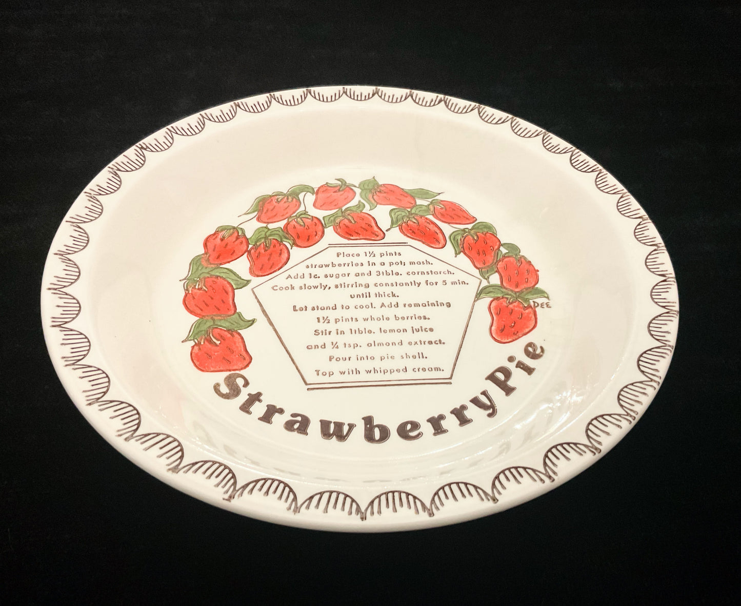 Strawberry Pie Baking Dish