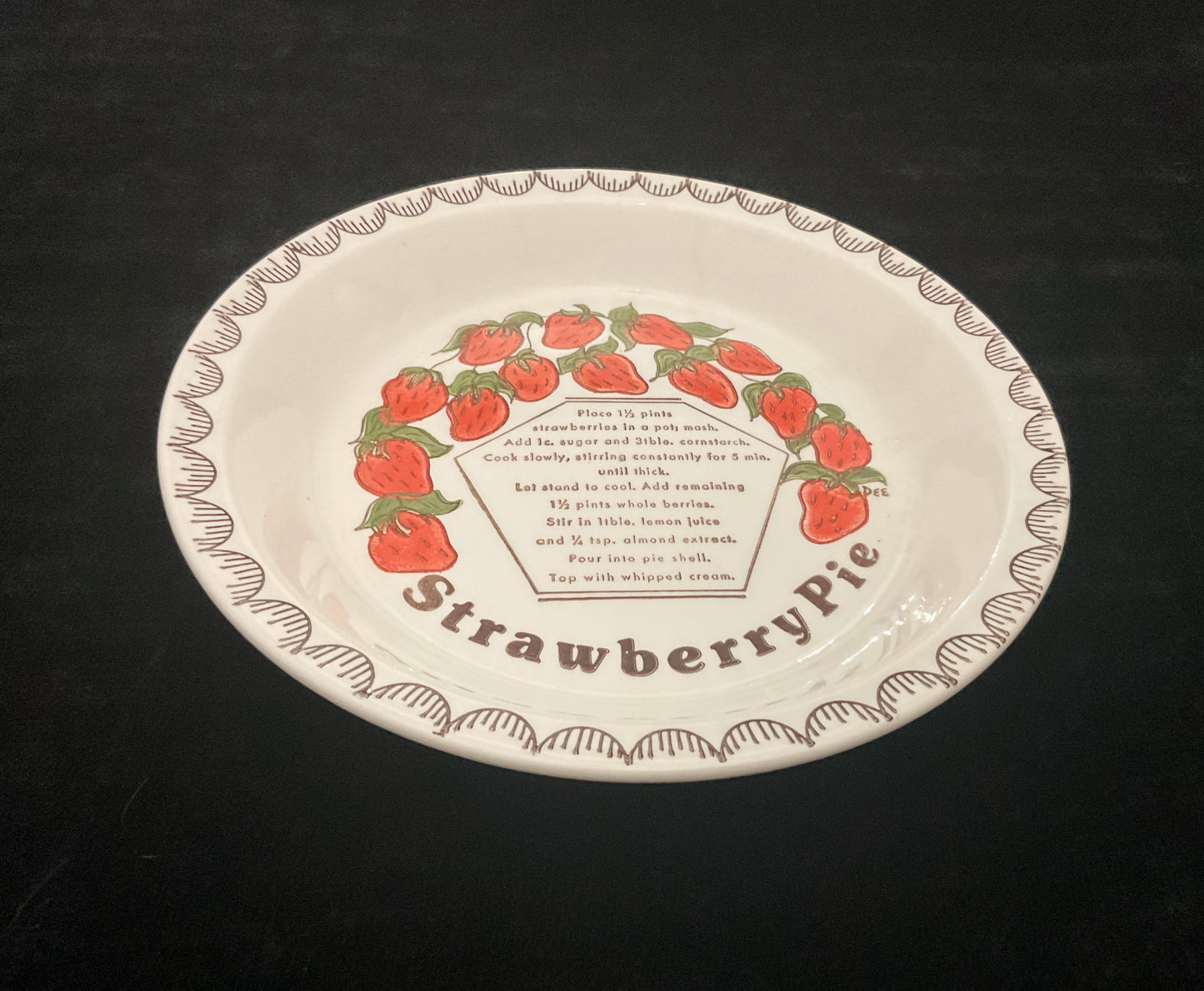 Strawberry Pie Baking Dish